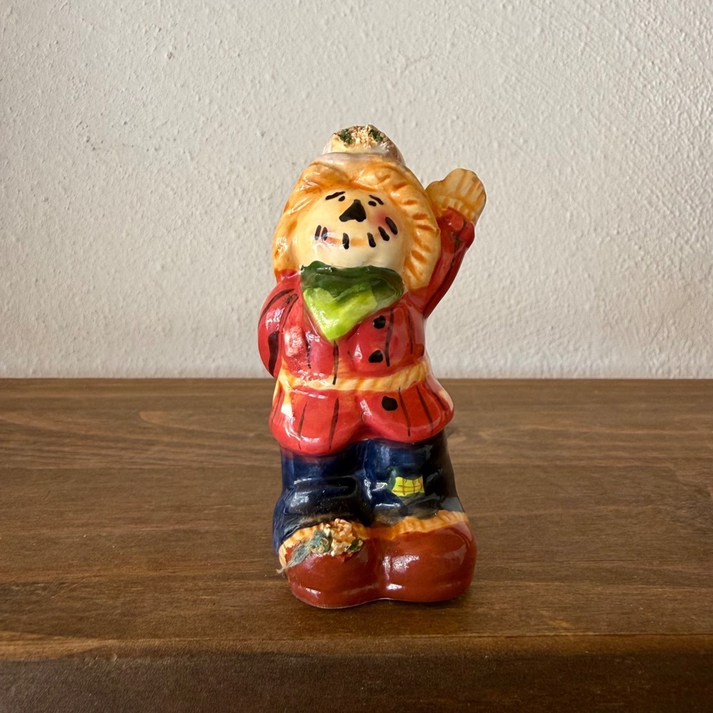 Vintage Scarecrow Ceramic Salt Or Pepper Shaker Made In China Fall Harvest Decor